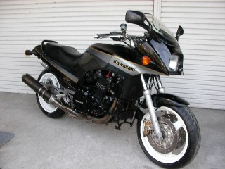 KAWASAKI GPZ